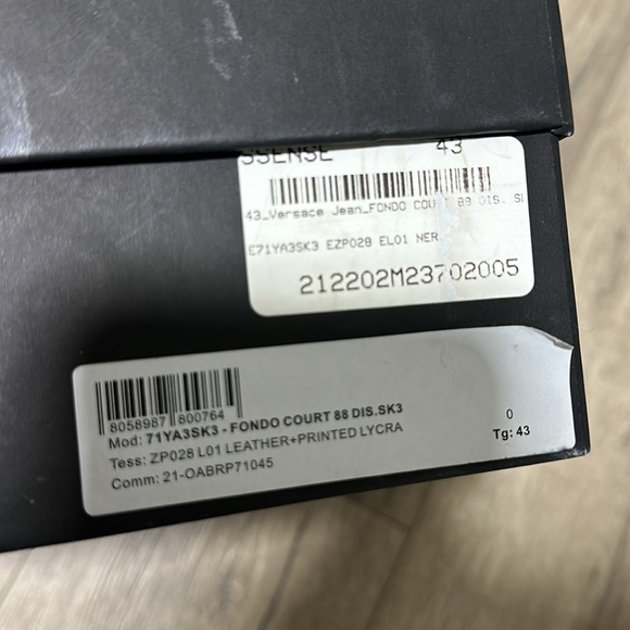 Mens Versace Sneakers - Picture 5 of 5